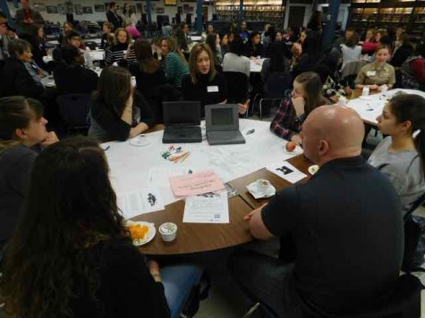 Table hosts discuss their careers and experiences in STEM-related fields