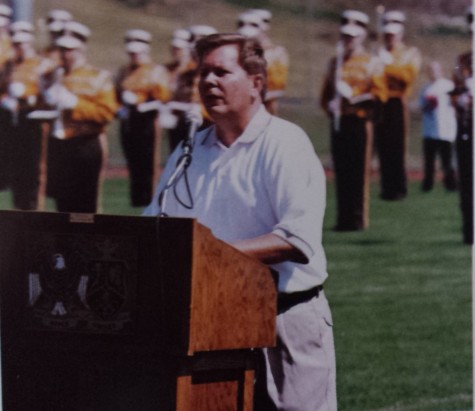 Principal Degenaar speaks at stadium dedication ceremony