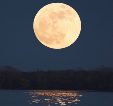  The beauty of the full moon rising, like this “supermoon” in May 2012, is one of the most stunning sky-watching sights not to be missed. 